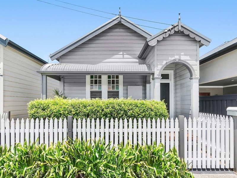 225 Denison Street, Broadmeadow NSW 2292