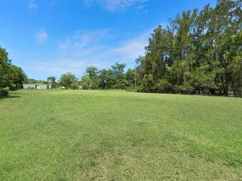37 Burton Road, Eleebana NSW 2282