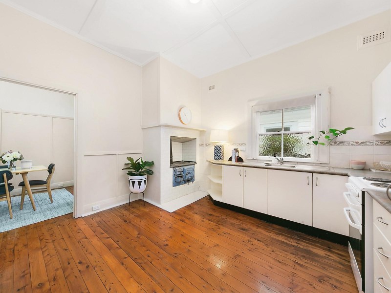 22 Vera Street, Waratah West NSW 2298