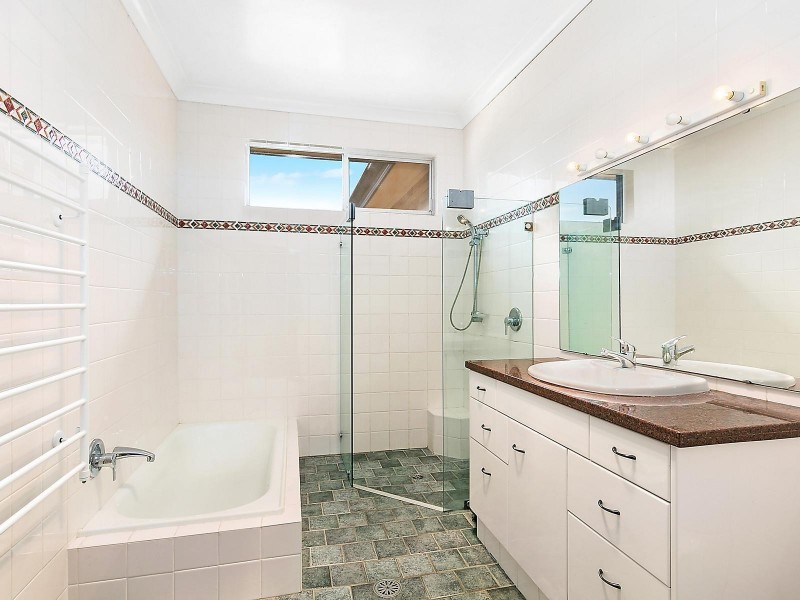 122 Scenic Drive, Merewether NSW 2291