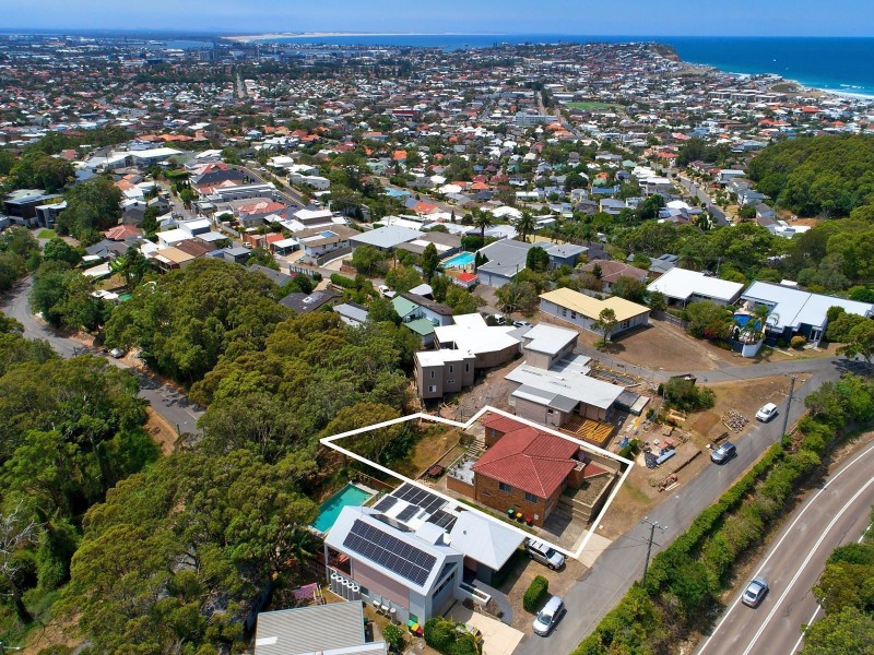 122 Scenic Drive, Merewether NSW 2291