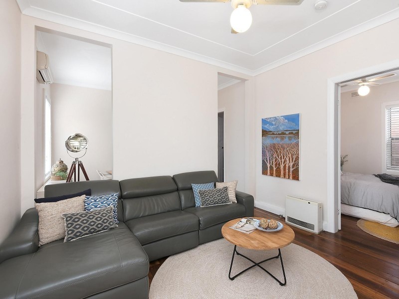 12 Chatham Road, Georgetown NSW 2298