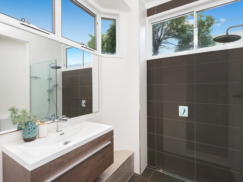 12 Chatham Road, Georgetown NSW 2298