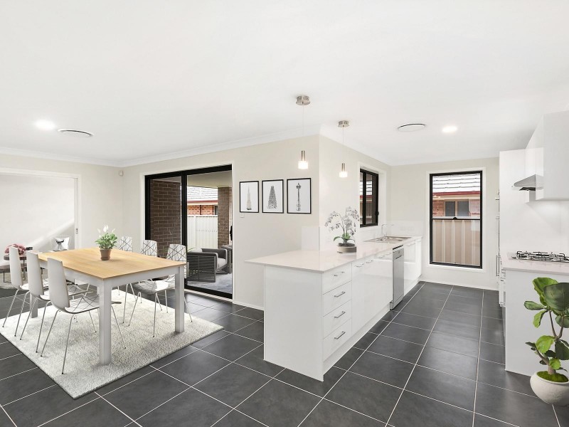 11 Ruby Road, Rutherford NSW 2320