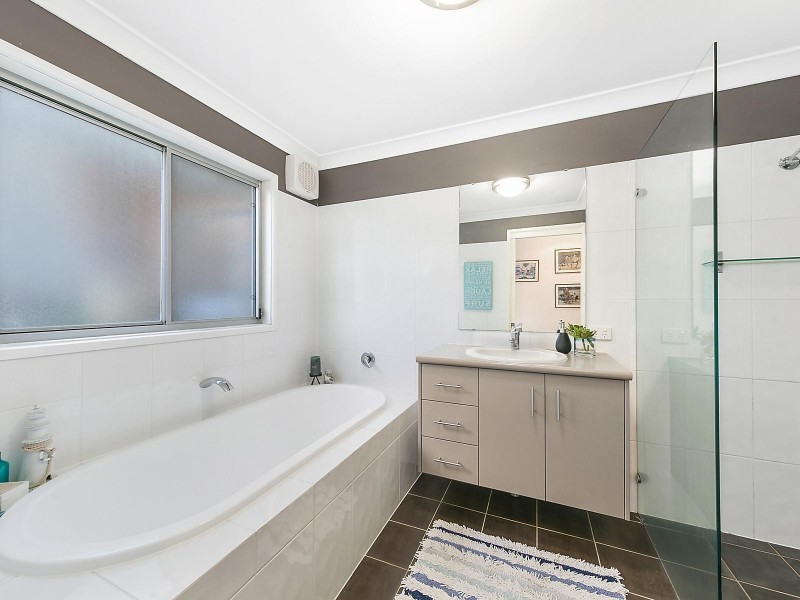 150 Grandview Road, New Lambton Heights NSW 2305