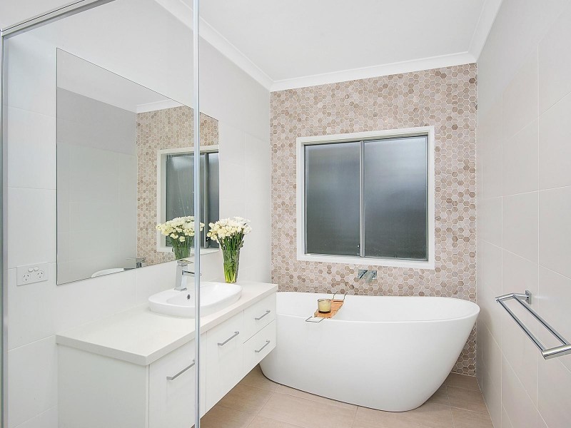 19 Plover Street, Fern Bay NSW 2295