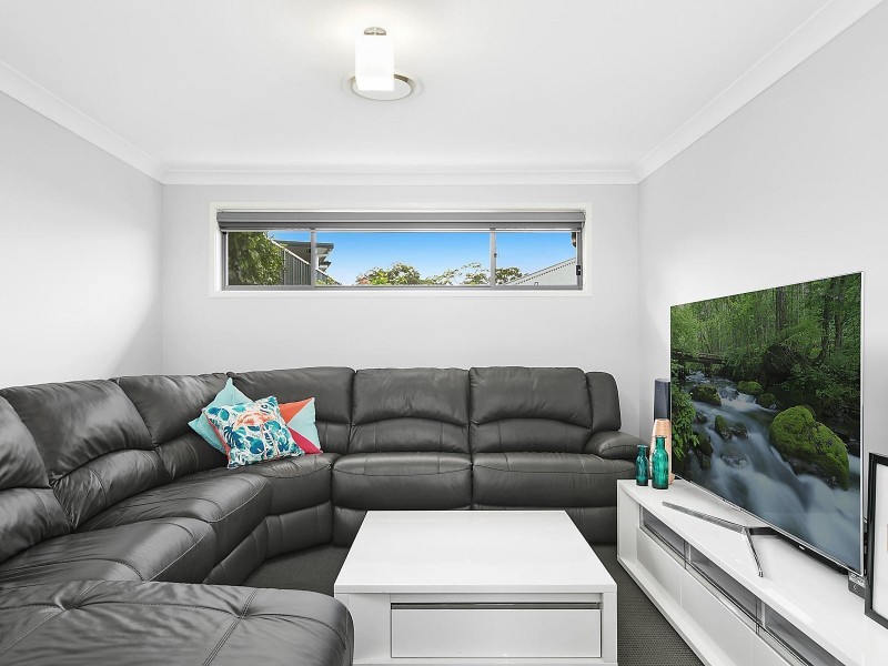 3 Falster Ridge, Cameron Park NSW 2285