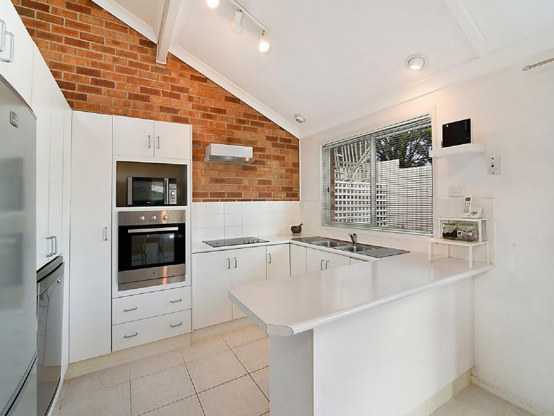 3 Victoria Street, Adamstown NSW 2289