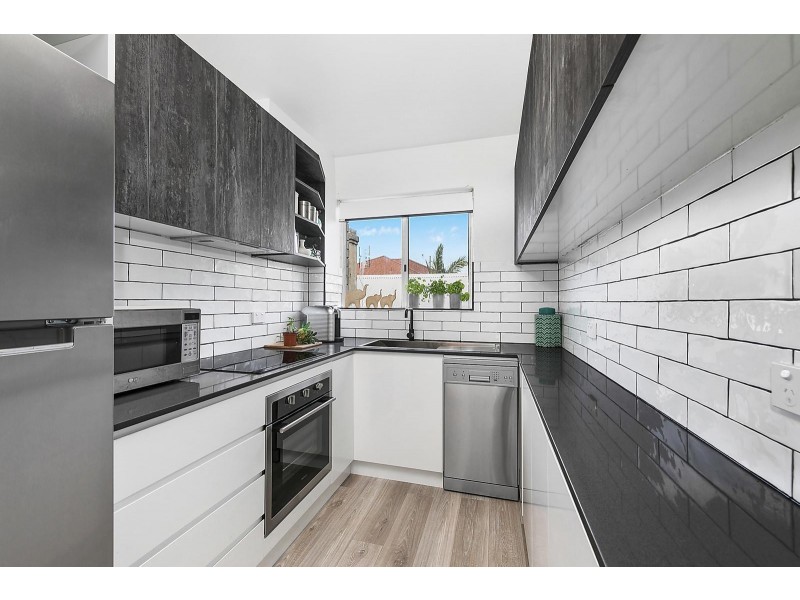 2/7-9 Rowlands Street, Merewether NSW 2291