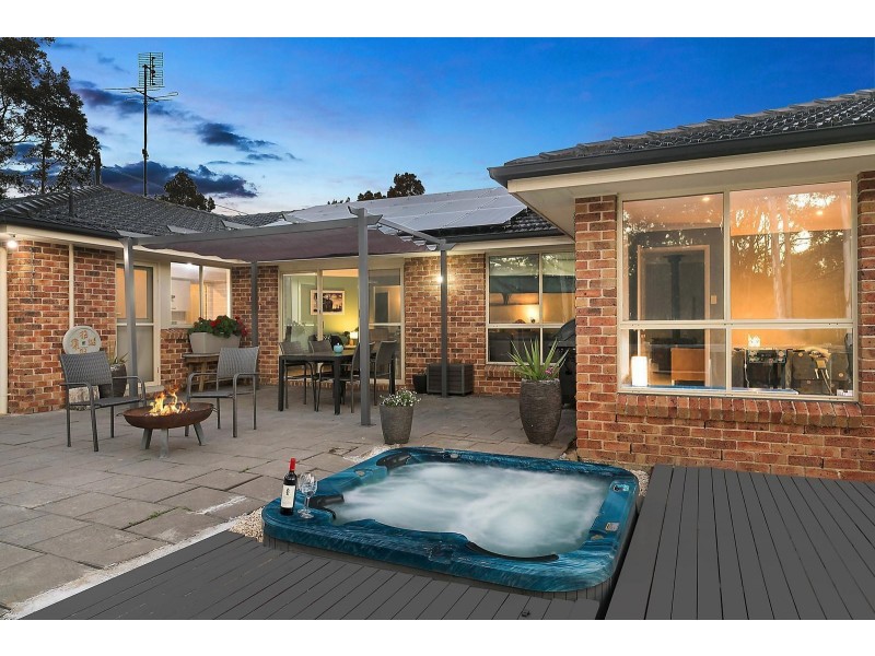 6 Stirling Street, Abernethy NSW 2325