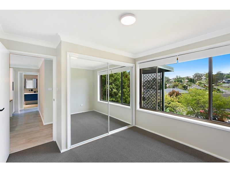 4 Taranaki Place, Macquarie Hills NSW 2285