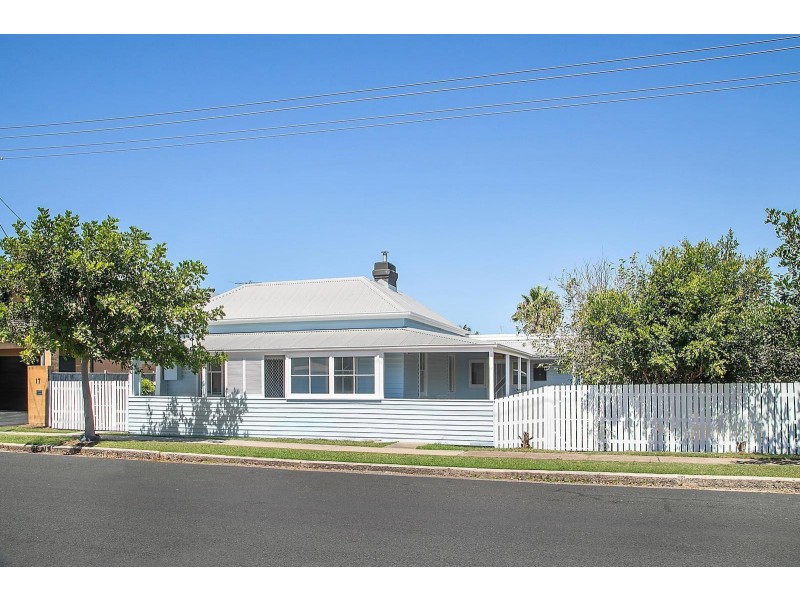 19 Pembroke Street, Stockton NSW 2295
