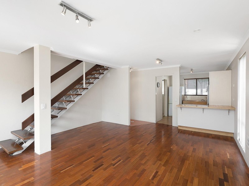 6/61 Nesca Parade, The Hill NSW 2300