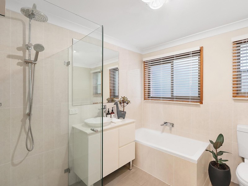 37 Hutcheson Avenue, Rankin Park NSW 2287
