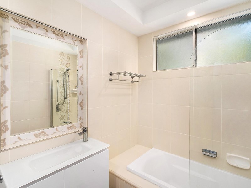 16 Charles Street, Tingira Heights NSW 2290