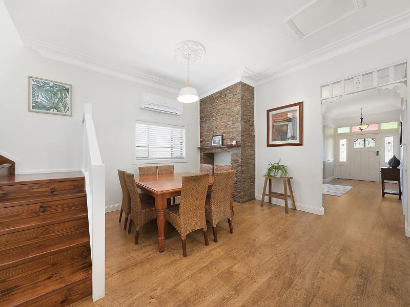 142 Lockyer Street, Adamstown NSW 2289