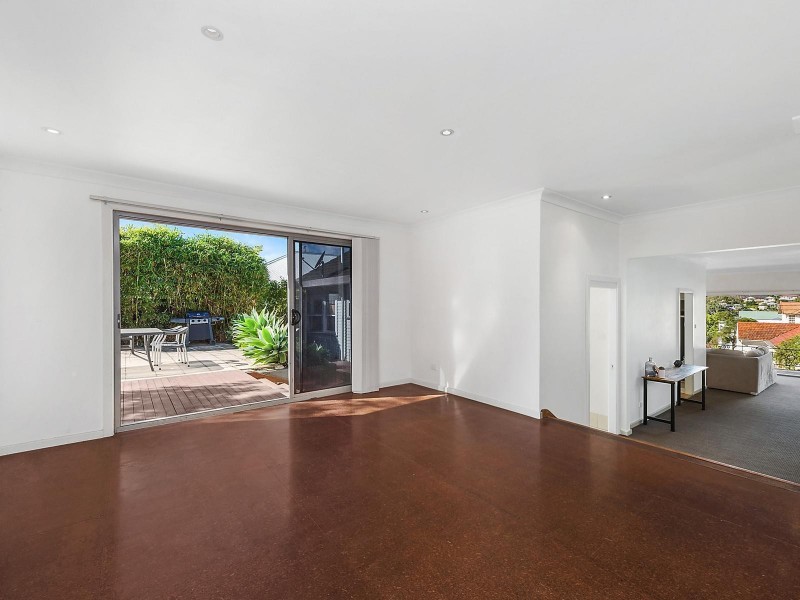 20 Kempster Road, Merewether NSW 2291