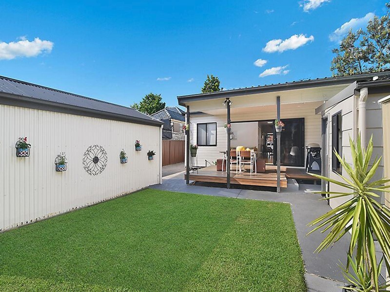 89 Cleary Street, Hamilton NSW 2303