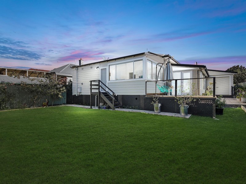 17 Fellowes Street, Merewether NSW 2291