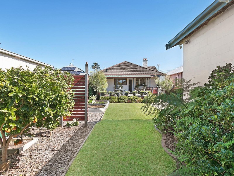 21 Elliott Street, Merewether NSW 2291