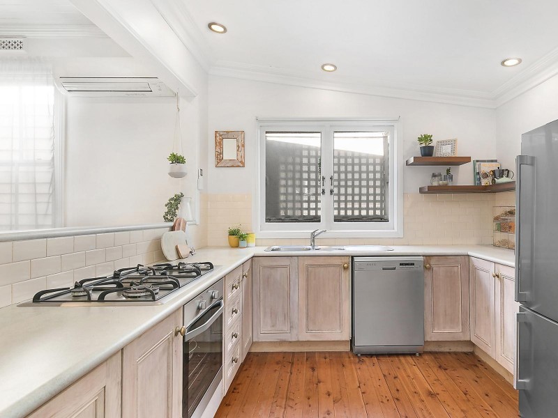 14 Devon Street, Hamilton NSW 2303