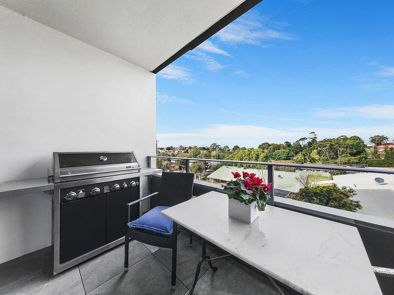 302/6 Charles Street, Charlestown NSW 2290