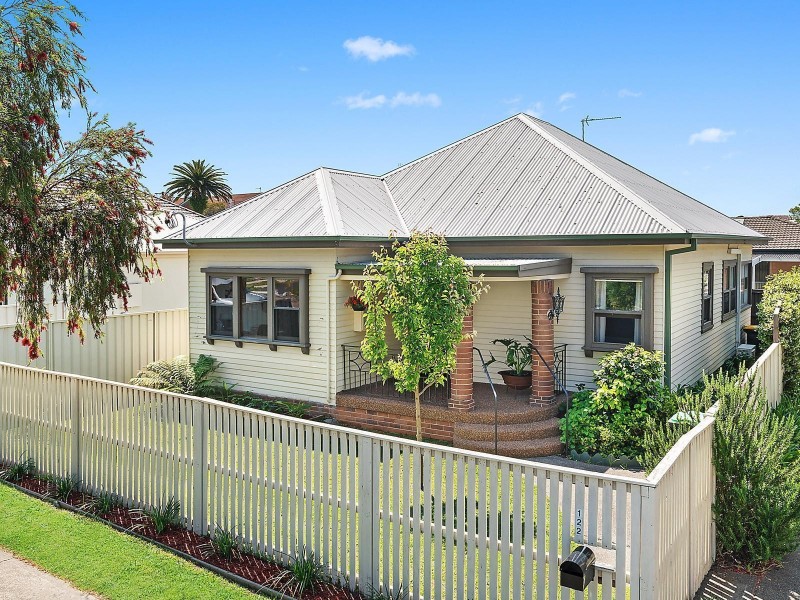 122 Lockyer Street, Adamstown NSW 2289