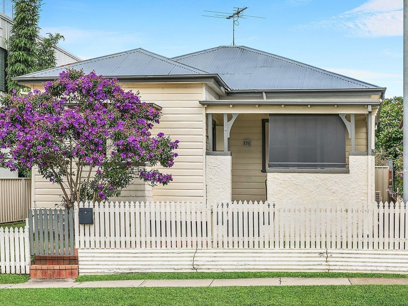 173 Brunker Road, Adamstown NSW 2289