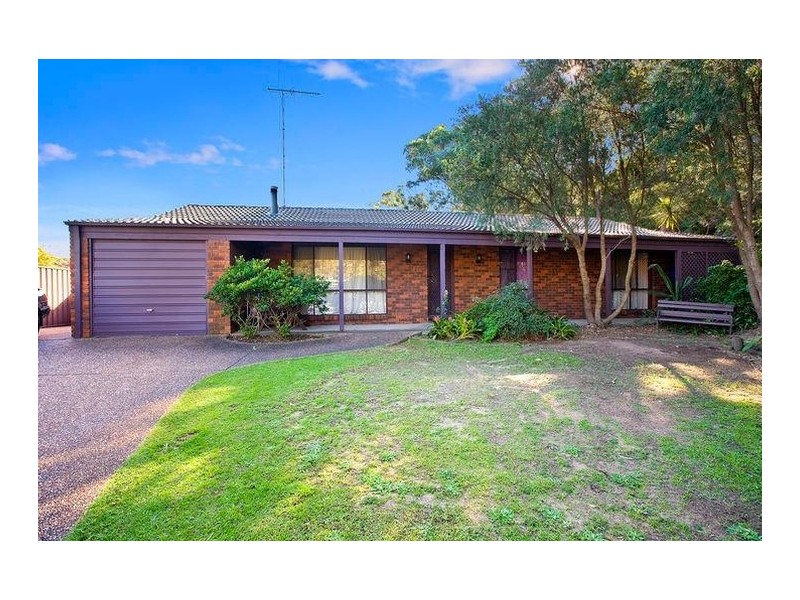 17 Portland Close, Illawong NSW 2234