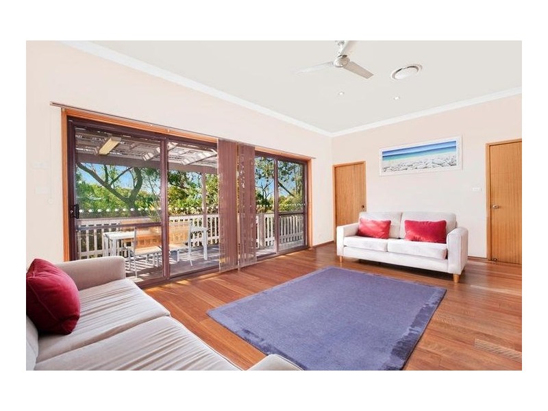 18 Hobart Place, Illawong NSW 2234