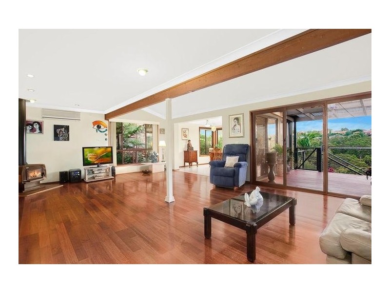 4 Bampton Avenue, Illawong NSW 2234