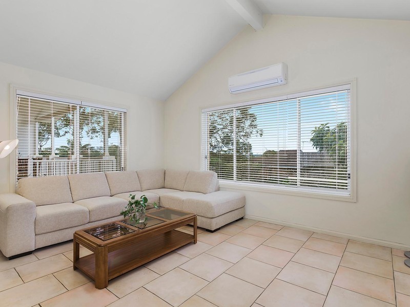 18 Mariner Road, Illawong NSW 2234