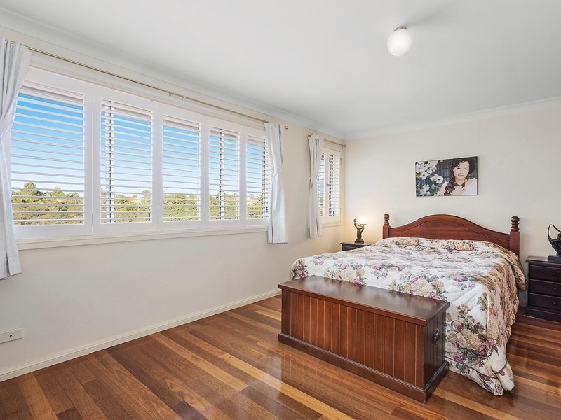 18 Mariner Road, Illawong NSW 2234