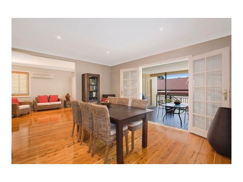 27 Taloma Street, Picnic Point NSW 2213