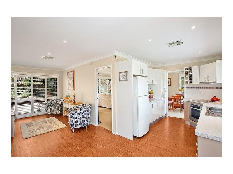 103 Blaxland Drive, Illawong NSW 2234