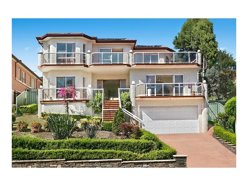 51 Llanberis Drive, Menai NSW 2234