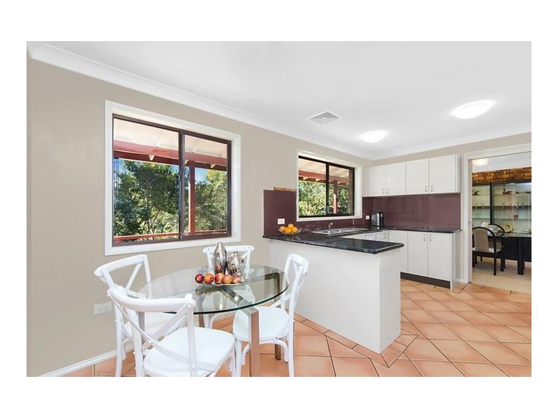 11 Charlotte Place, Illawong NSW 2234