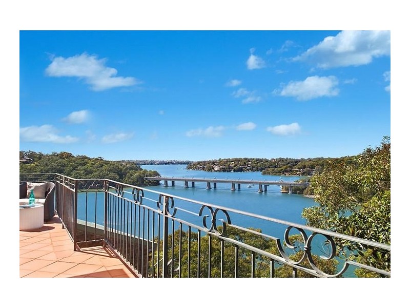 8 Bignell Street, Illawong NSW 2234