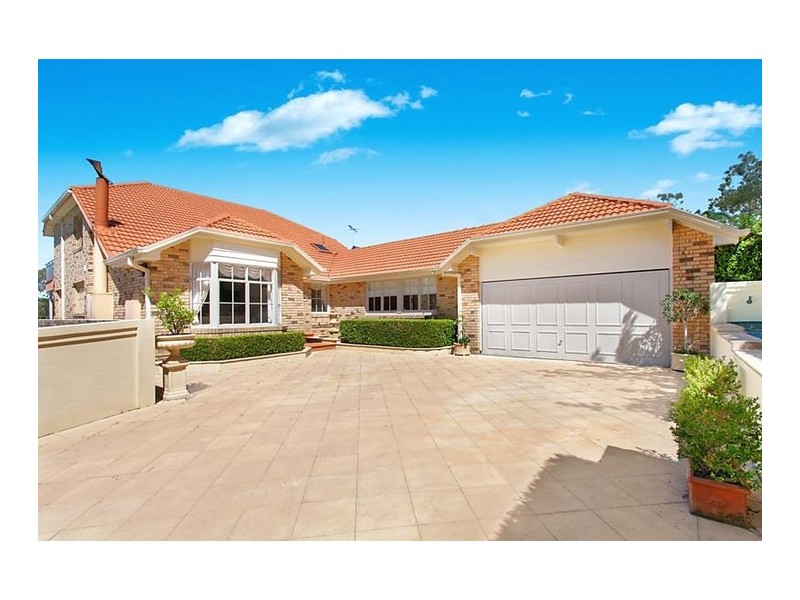 8 Bignell Street, Illawong NSW 2234