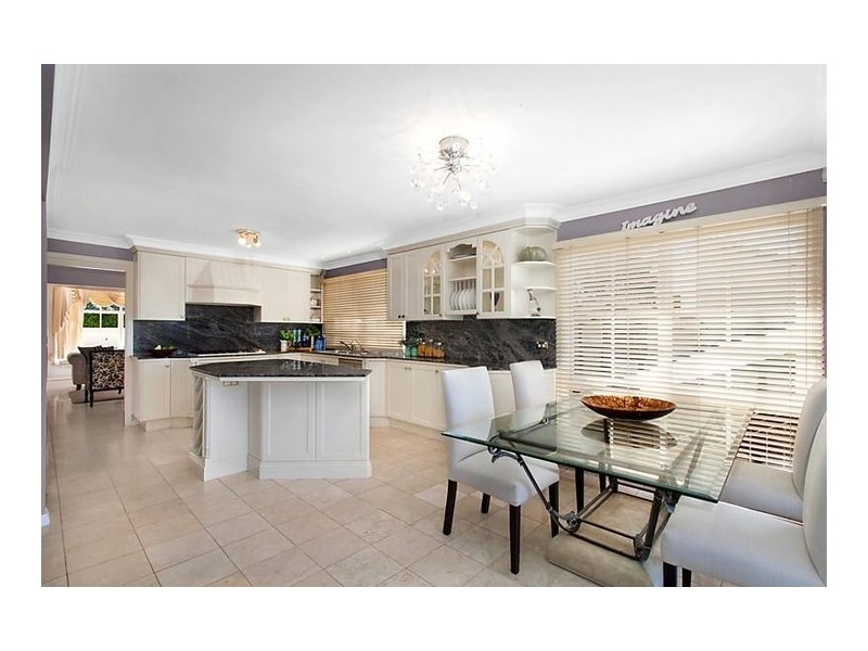 8 Bignell Street, Illawong NSW 2234