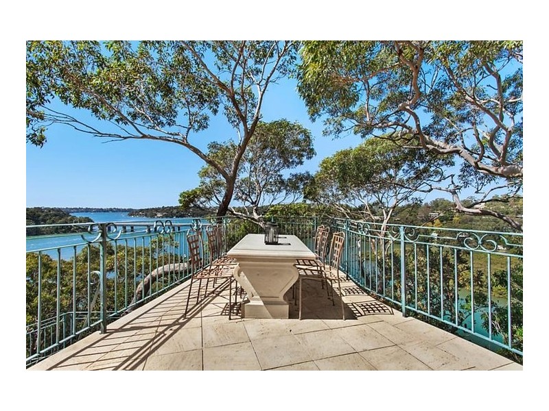 8 Bignell Street, Illawong NSW 2234