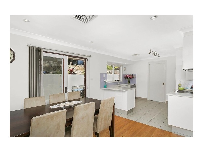 4 May Place, Illawong NSW 2234