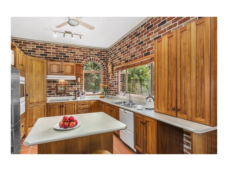 17 Walsh Close, Illawong NSW 2234