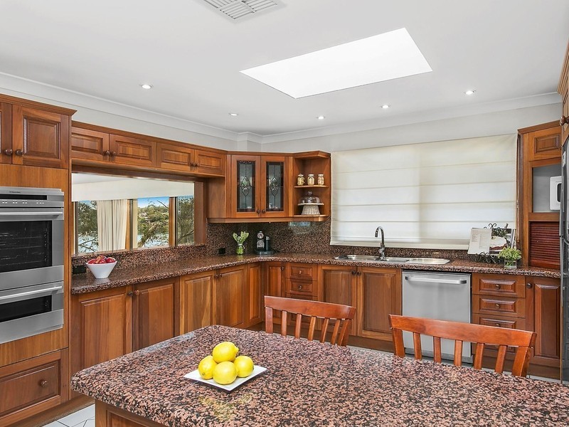 16 Fowler Road, Illawong NSW 2234