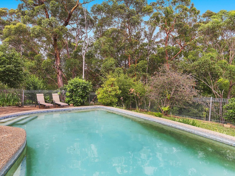 26 Drysdale Avenue, Picnic Point NSW 2213