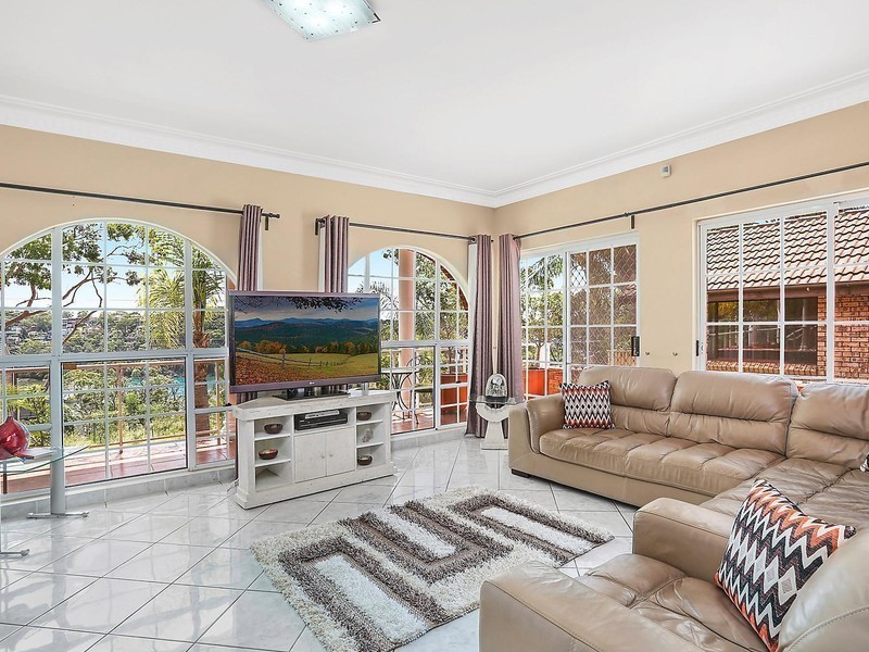 194 Fowler Road, Illawong NSW 2234
