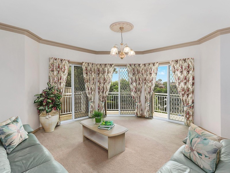 118 Blaxland Drive, Illawong NSW 2234