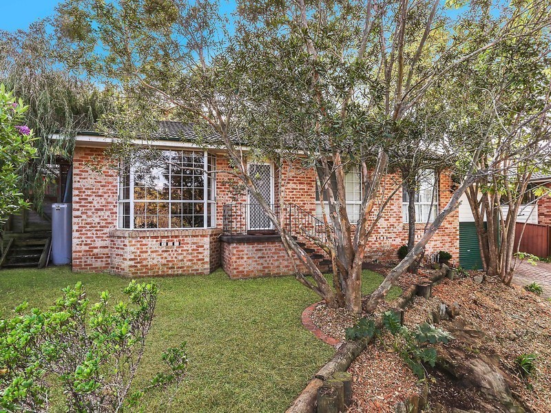 45 Moreton Road, Illawong NSW 2234