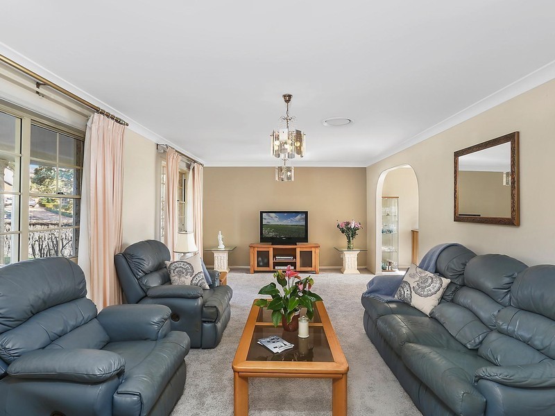 7 Hibiscus Close, Alfords Point NSW 2234
