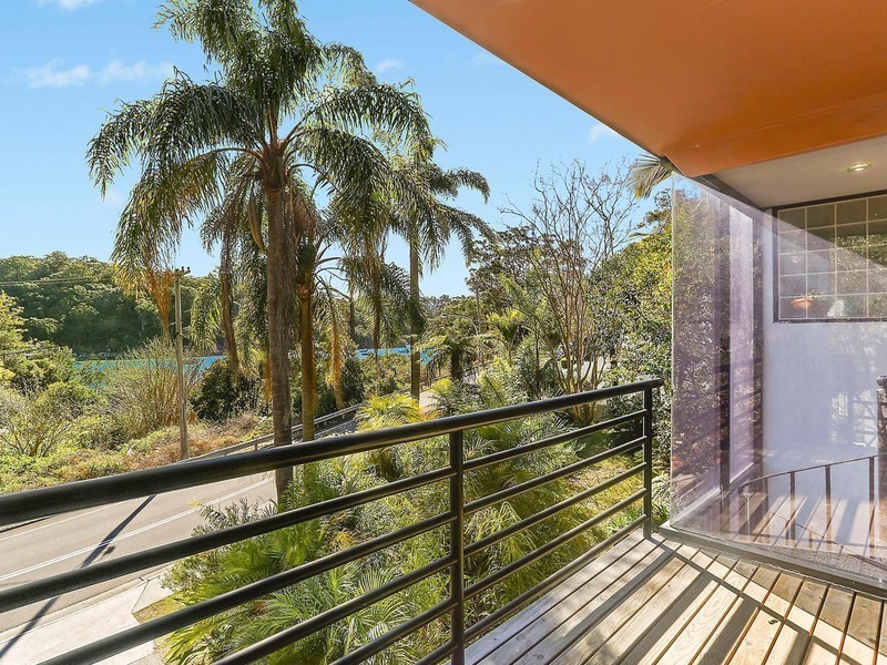 80 Griffin Parade, Illawong NSW 2234